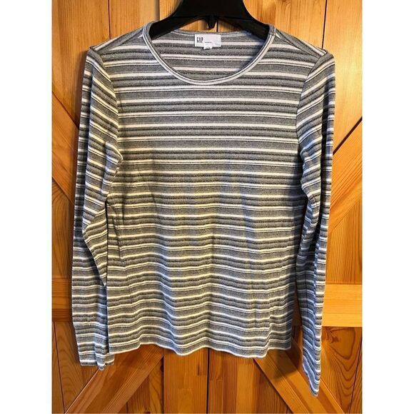 Gap Top Size Medium M Feather Tee Basic Pullover Gray Striped Metallic (2467) - Picture 1 of 5
